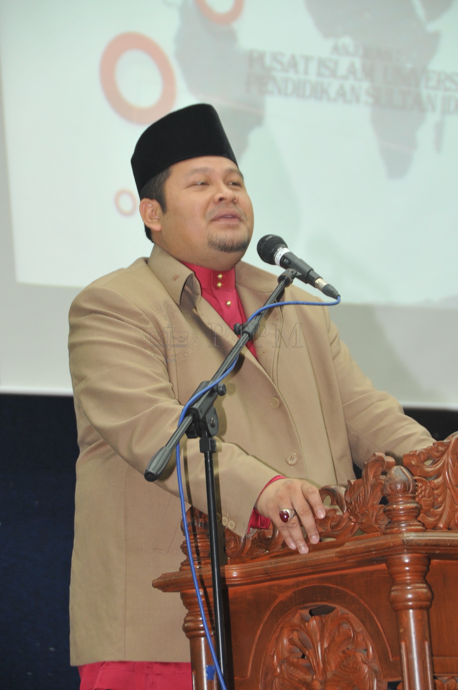 PRO 14 109 HIJRAHPRO 8566